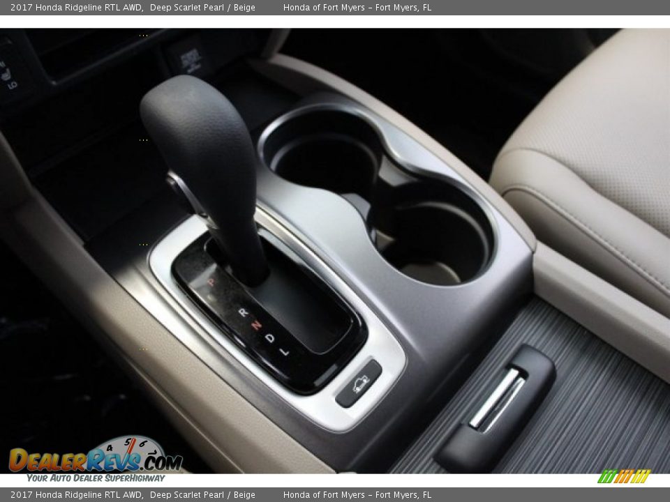 2017 Honda Ridgeline RTL AWD Shifter Photo #22