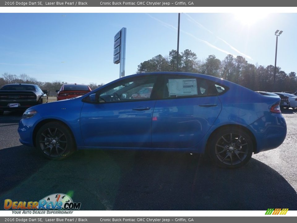 2016 Dodge Dart SE Laser Blue Pearl / Black Photo #4