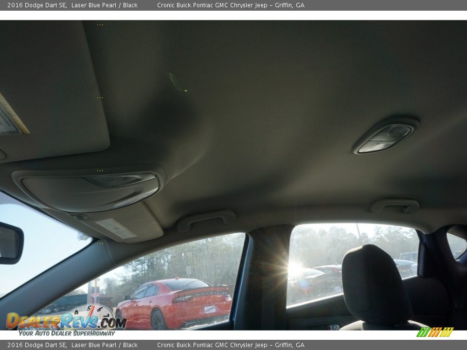 2016 Dodge Dart SE Laser Blue Pearl / Black Photo #10