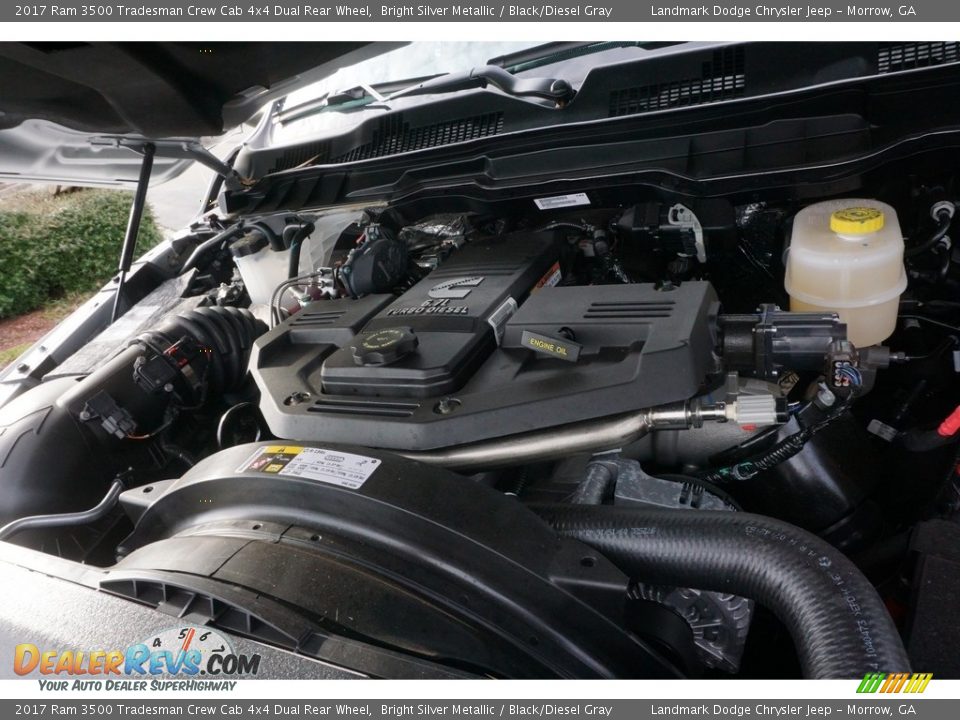 2017 Ram 3500 Tradesman Crew Cab 4x4 Dual Rear Wheel Bright Silver Metallic / Black/Diesel Gray Photo #9