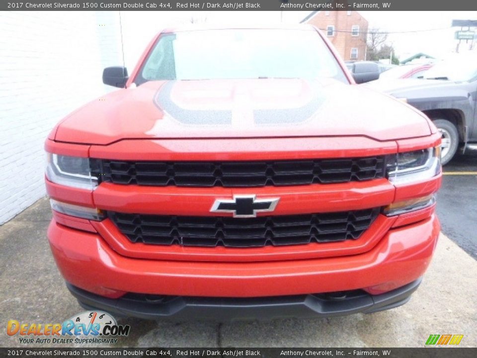 2017 Chevrolet Silverado 1500 Custom Double Cab 4x4 Red Hot / Dark Ash/Jet Black Photo #10