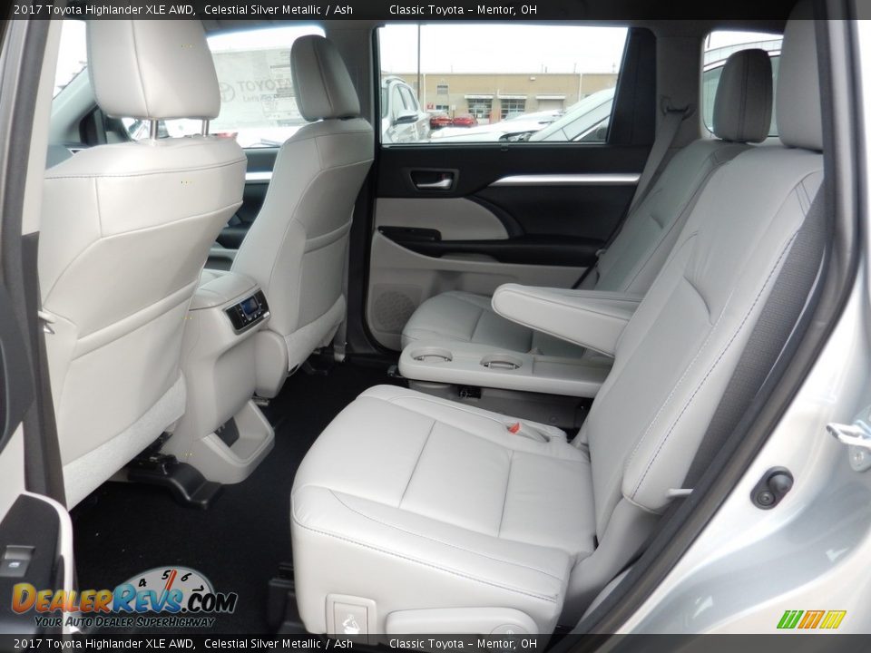 2017 Toyota Highlander XLE AWD Celestial Silver Metallic / Ash Photo #5
