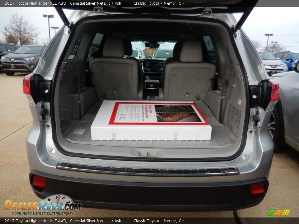 2017 Toyota Highlander XLE AWD Celestial Silver Metallic / Ash Photo #6