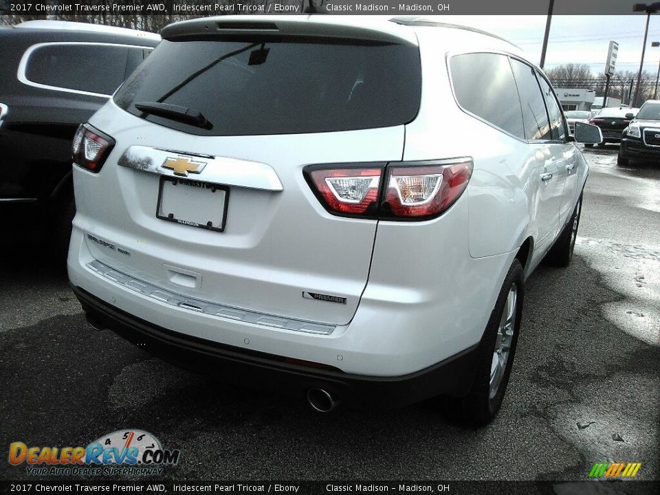 2017 Chevrolet Traverse Premier AWD Iridescent Pearl Tricoat / Ebony Photo #2