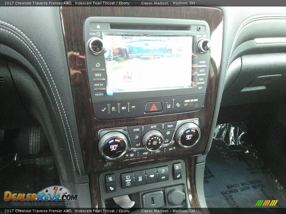 2017 Chevrolet Traverse Premier AWD Iridescent Pearl Tricoat / Ebony Photo #7