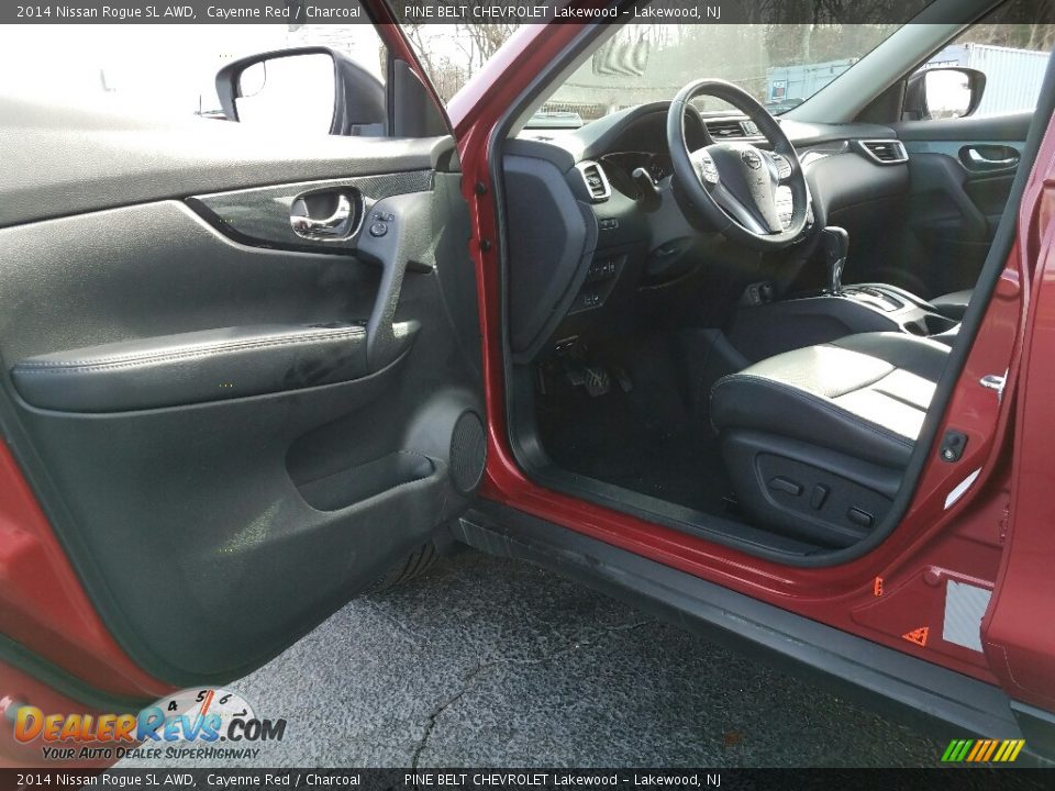 2014 Nissan Rogue SL AWD Cayenne Red / Charcoal Photo #19