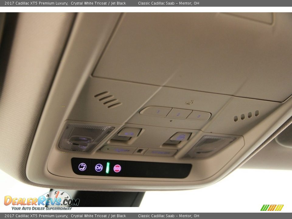 2017 Cadillac XT5 Premium Luxury Crystal White Tricoat / Jet Black Photo #9