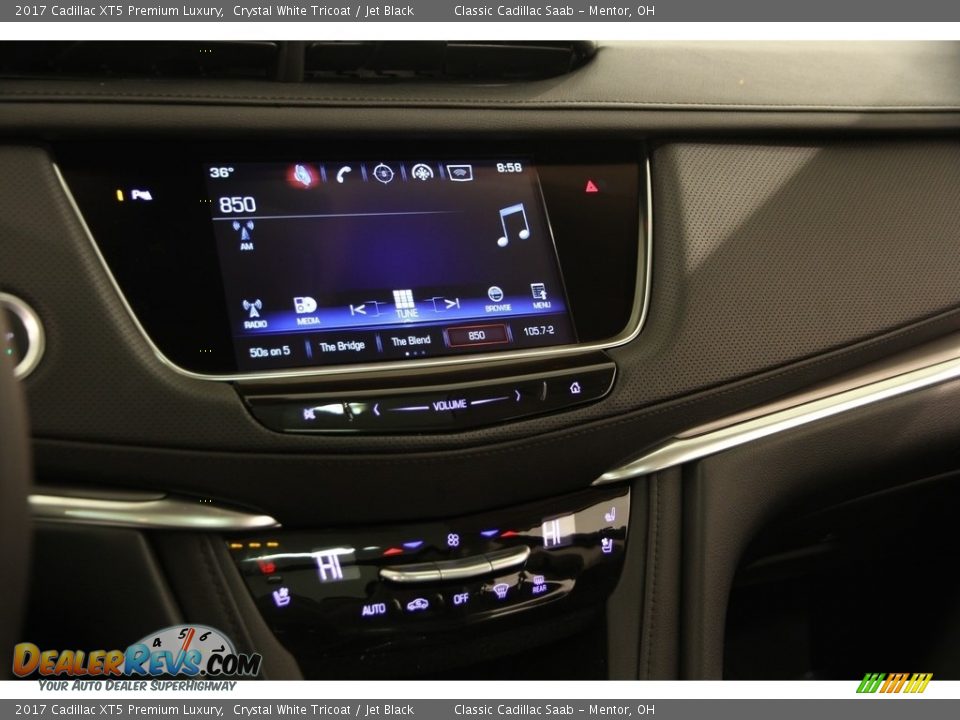 2017 Cadillac XT5 Premium Luxury Crystal White Tricoat / Jet Black Photo #10