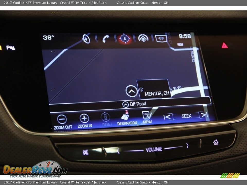 2017 Cadillac XT5 Premium Luxury Crystal White Tricoat / Jet Black Photo #12