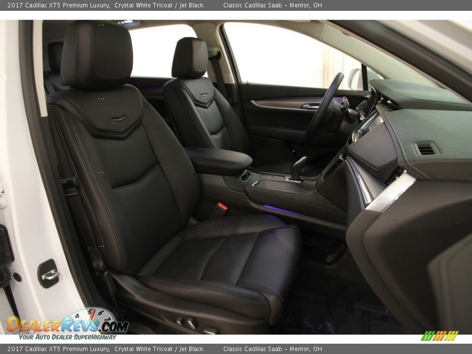 2017 Cadillac XT5 Premium Luxury Crystal White Tricoat / Jet Black Photo #15