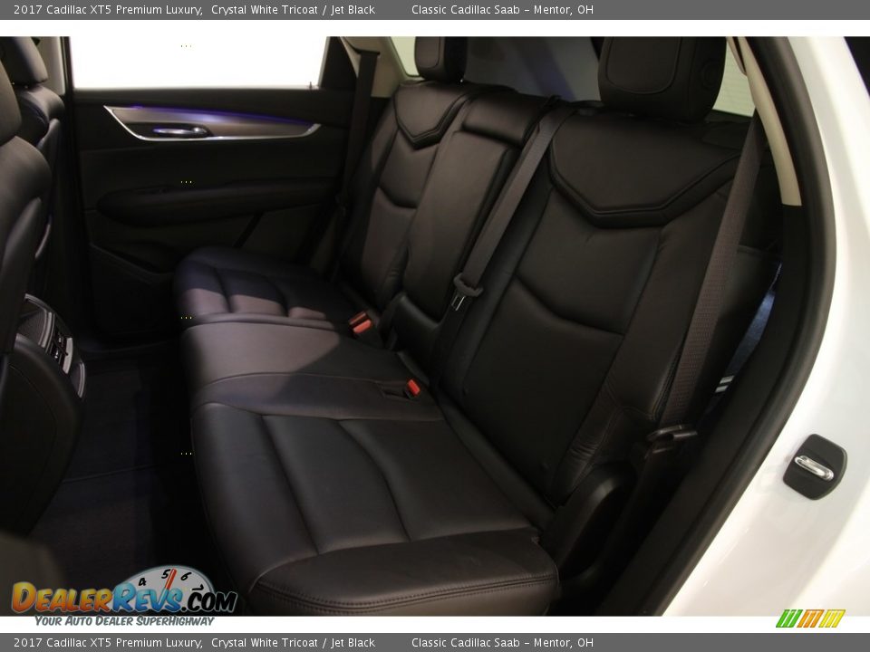 2017 Cadillac XT5 Premium Luxury Crystal White Tricoat / Jet Black Photo #17