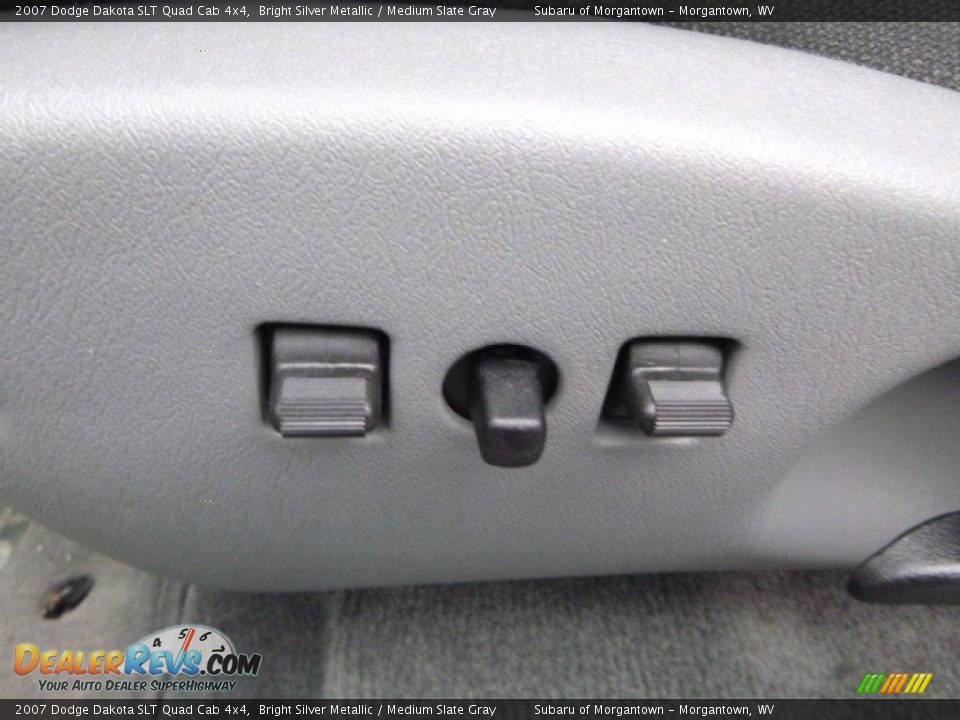 2007 Dodge Dakota SLT Quad Cab 4x4 Bright Silver Metallic / Medium Slate Gray Photo #15