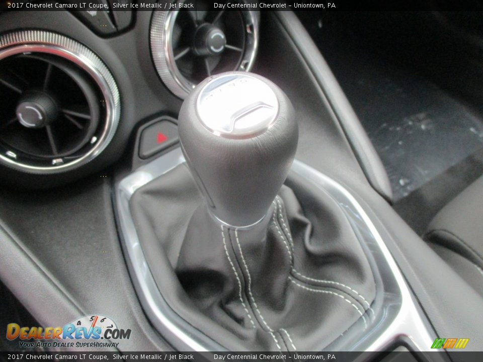 2017 Chevrolet Camaro LT Coupe Shifter Photo #15