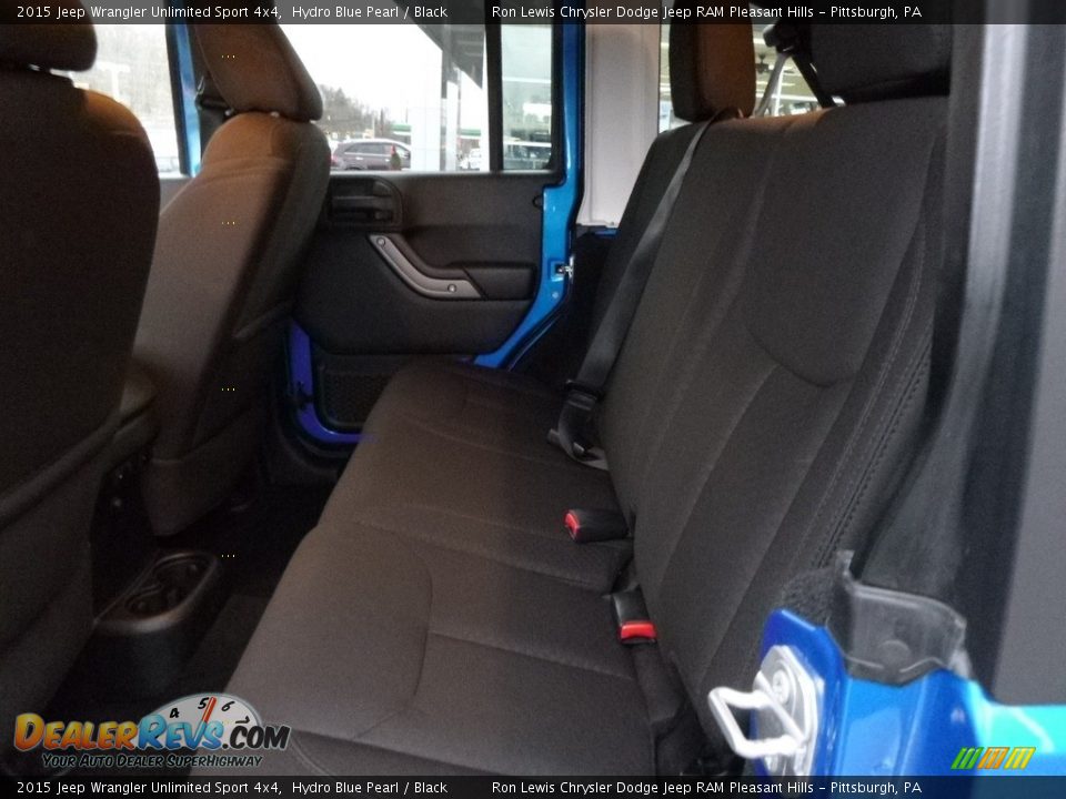 2015 Jeep Wrangler Unlimited Sport 4x4 Hydro Blue Pearl / Black Photo #12