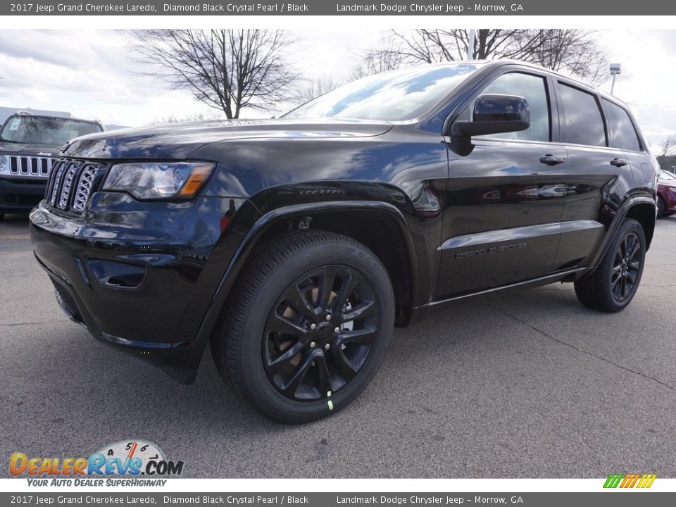 2017 Jeep Grand Cherokee Laredo Diamond Black Crystal Pearl / Black Photo #1