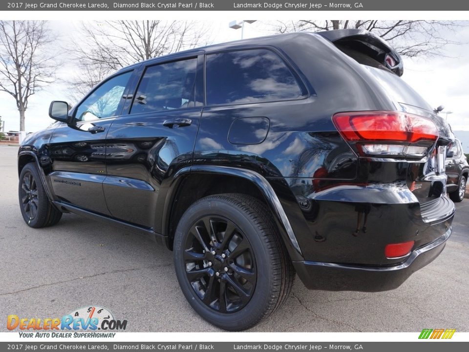 2017 Jeep Grand Cherokee Laredo Diamond Black Crystal Pearl / Black Photo #2