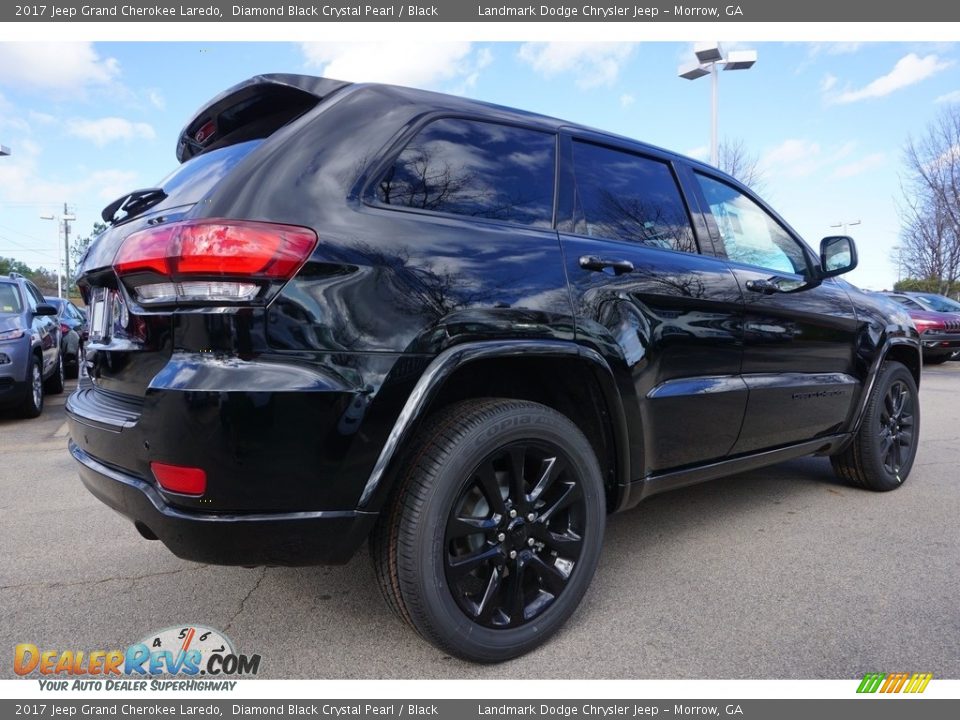 2017 Jeep Grand Cherokee Laredo Diamond Black Crystal Pearl / Black Photo #3