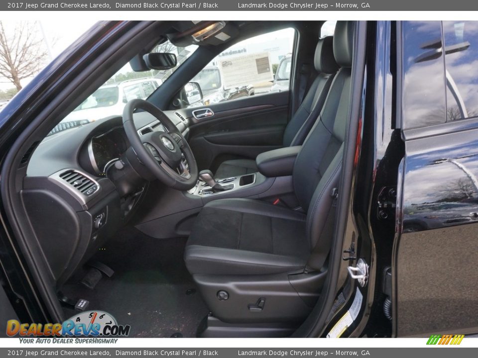 2017 Jeep Grand Cherokee Laredo Diamond Black Crystal Pearl / Black Photo #6