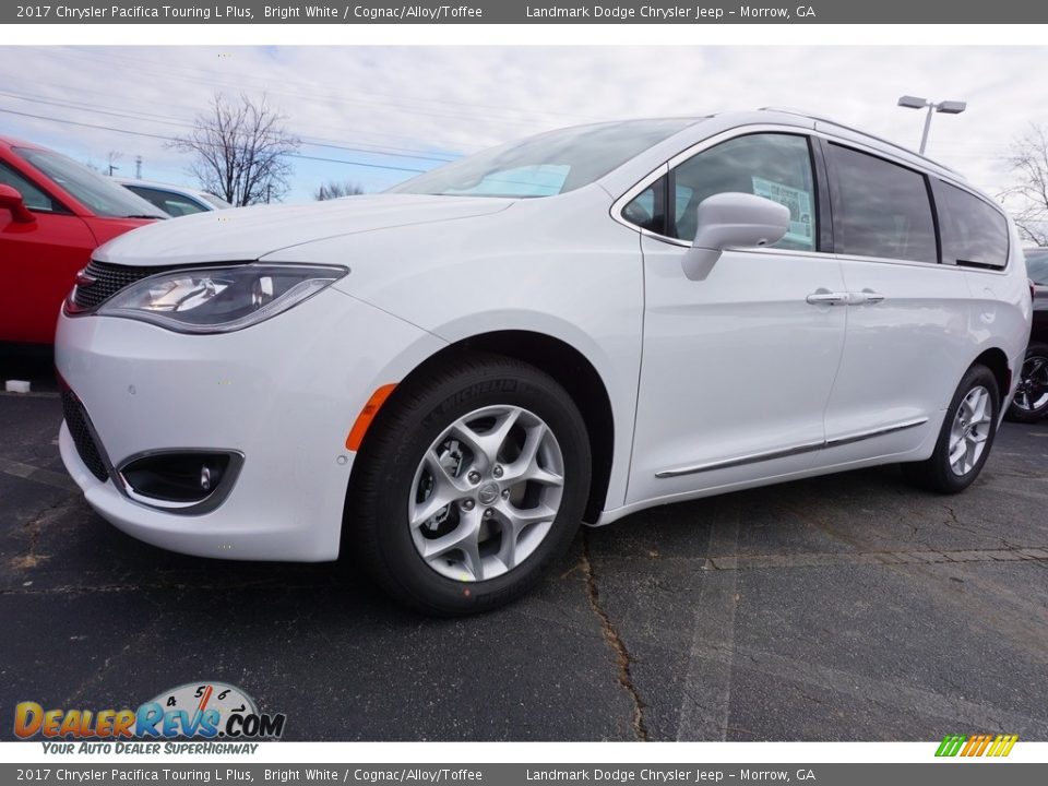 2017 Chrysler Pacifica Touring L Plus Bright White / Cognac/Alloy/Toffee Photo #1
