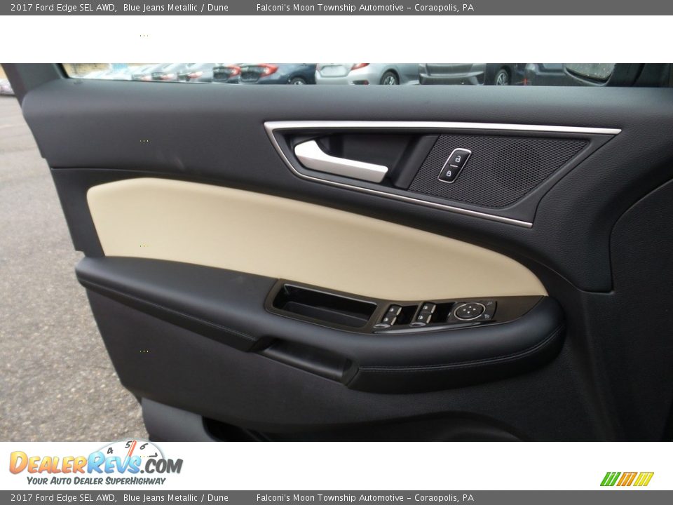 Door Panel of 2017 Ford Edge SEL AWD Photo #9