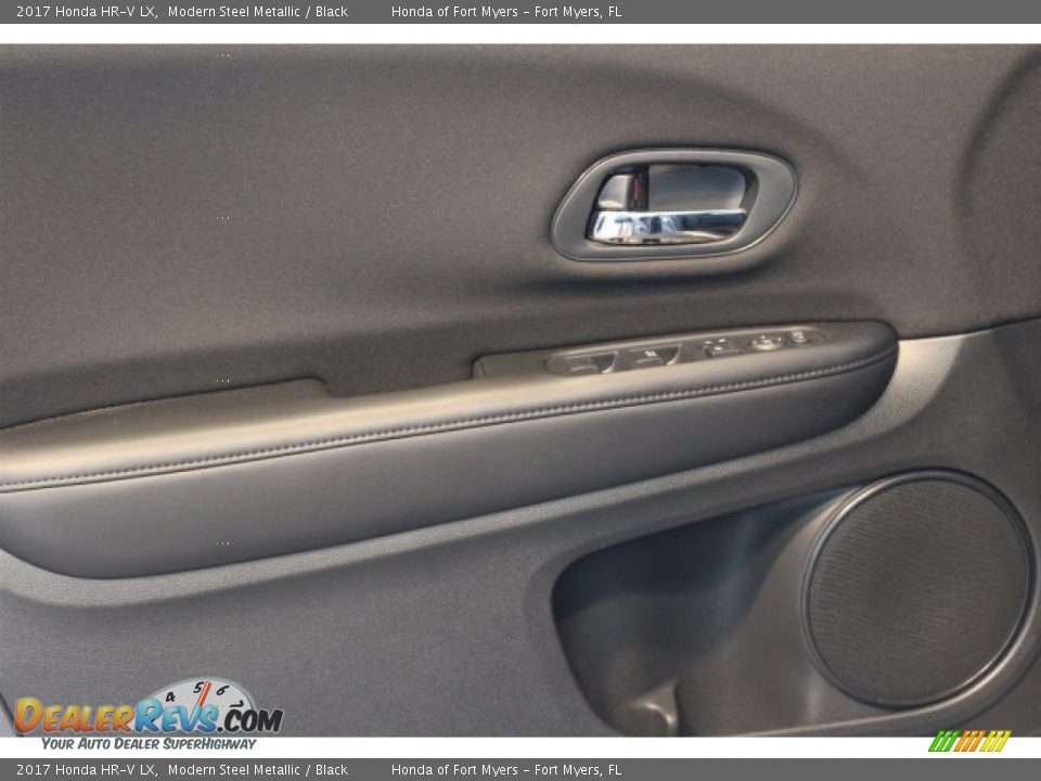 2017 Honda HR-V LX Modern Steel Metallic / Black Photo #7