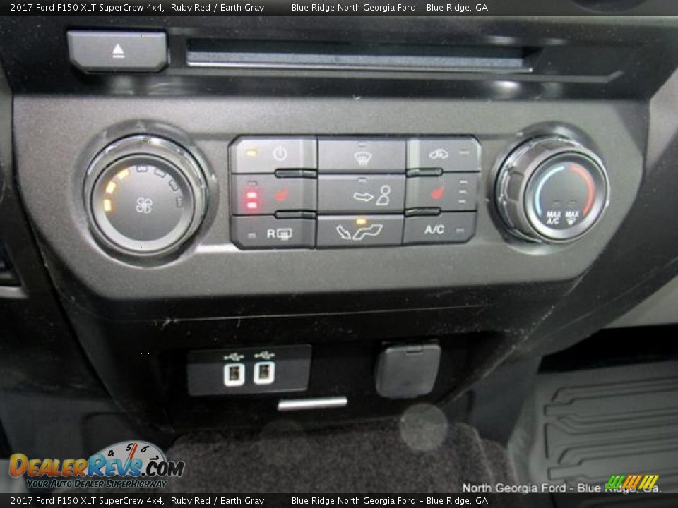 2017 Ford F150 XLT SuperCrew 4x4 Ruby Red / Earth Gray Photo #24