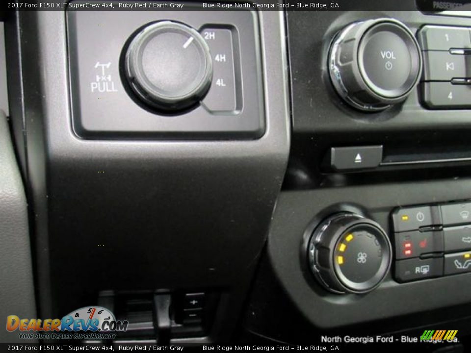 2017 Ford F150 XLT SuperCrew 4x4 Ruby Red / Earth Gray Photo #26