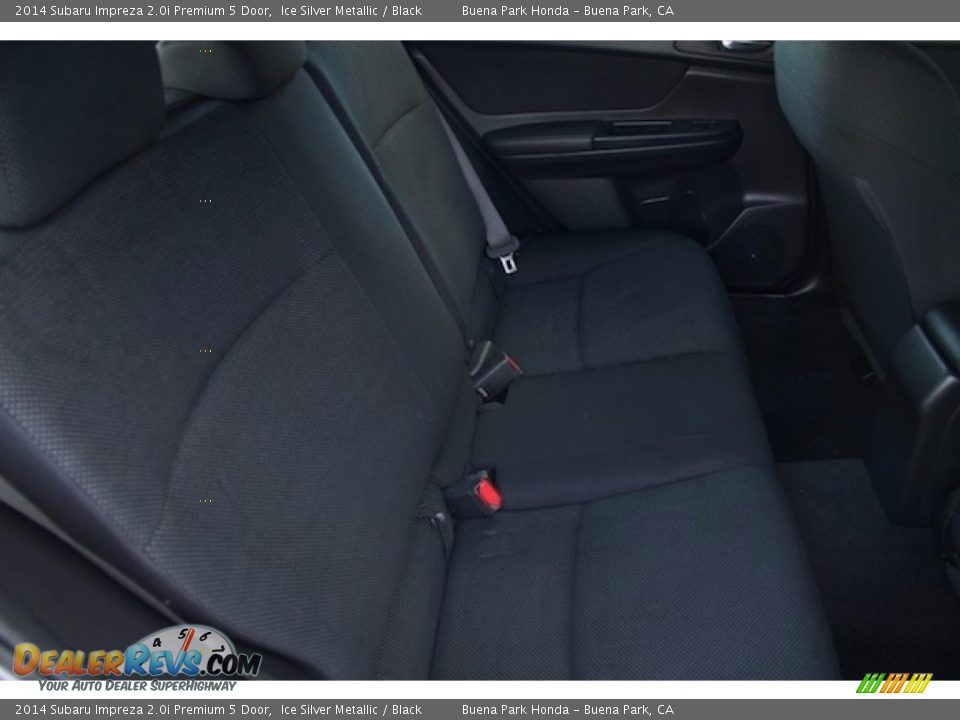 2014 Subaru Impreza 2.0i Premium 5 Door Ice Silver Metallic / Black Photo #15