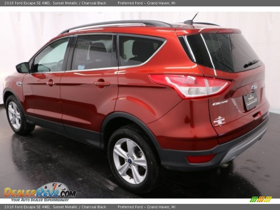 2016 Ford Escape SE 4WD Sunset Metallic / Charcoal Black Photo #25