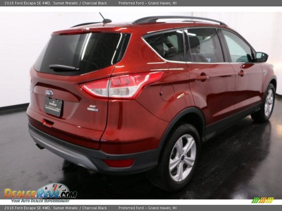 2016 Ford Escape SE 4WD Sunset Metallic / Charcoal Black Photo #27