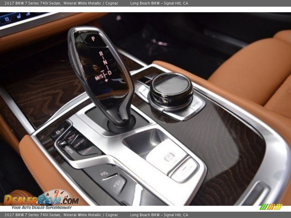2017 BMW 7 Series 740i Sedan Shifter Photo #12