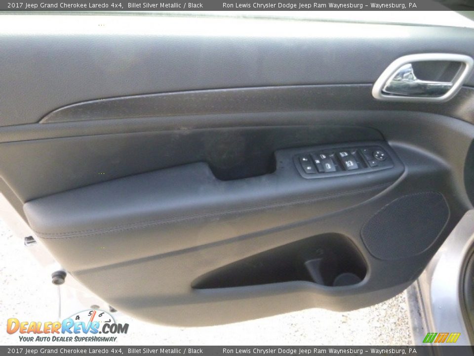 2017 Jeep Grand Cherokee Laredo 4x4 Billet Silver Metallic / Black Photo #14