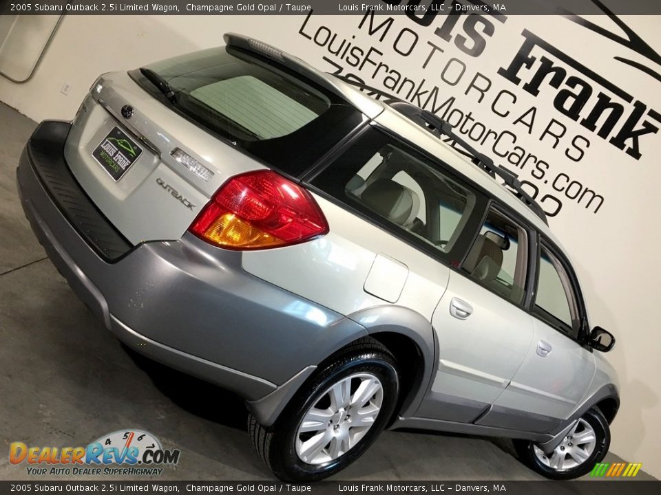 2005 Subaru Outback 2.5i Limited Wagon Champagne Gold Opal / Taupe Photo #5