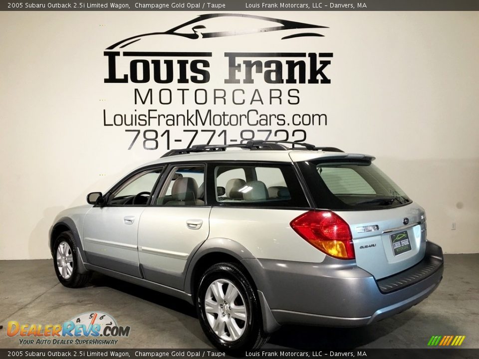 2005 Subaru Outback 2.5i Limited Wagon Champagne Gold Opal / Taupe Photo #16