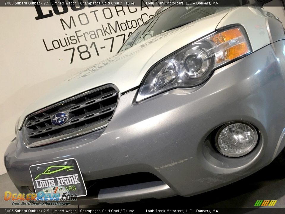 2005 Subaru Outback 2.5i Limited Wagon Champagne Gold Opal / Taupe Photo #22