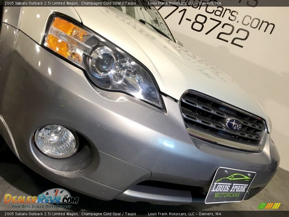 2005 Subaru Outback 2.5i Limited Wagon Champagne Gold Opal / Taupe Photo #24