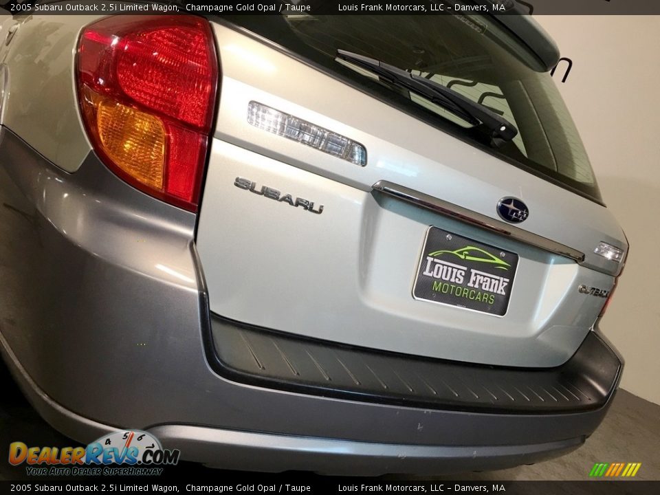 2005 Subaru Outback 2.5i Limited Wagon Champagne Gold Opal / Taupe Photo #27