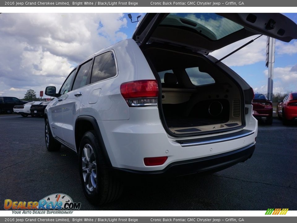 2016 Jeep Grand Cherokee Limited Bright White / Black/Light Frost Beige Photo #16