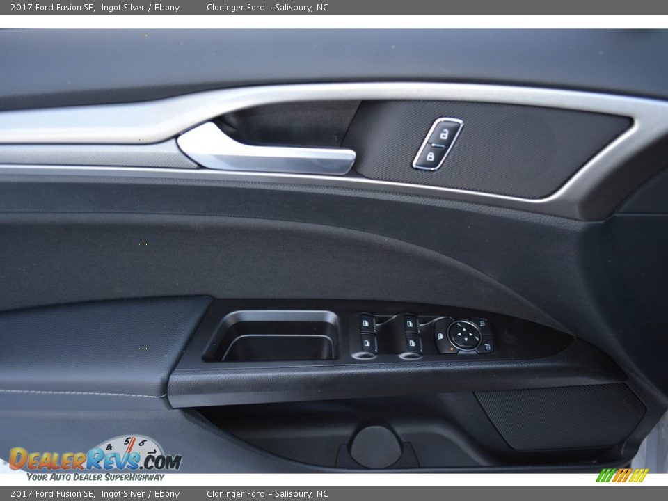 2017 Ford Fusion SE Ingot Silver / Ebony Photo #5