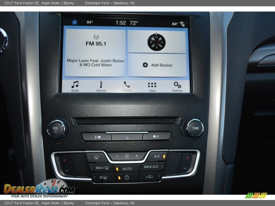 2017 Ford Fusion SE Ingot Silver / Ebony Photo #10