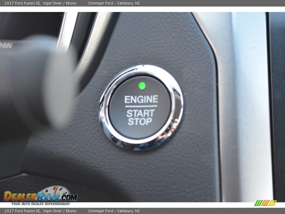 2017 Ford Fusion SE Ingot Silver / Ebony Photo #18