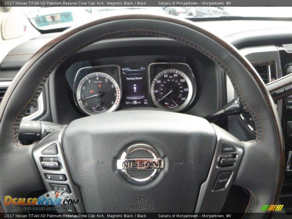 2017 Nissan TITAN XD Platinum Reserve Crew Cab 4x4 Steering Wheel Photo #20