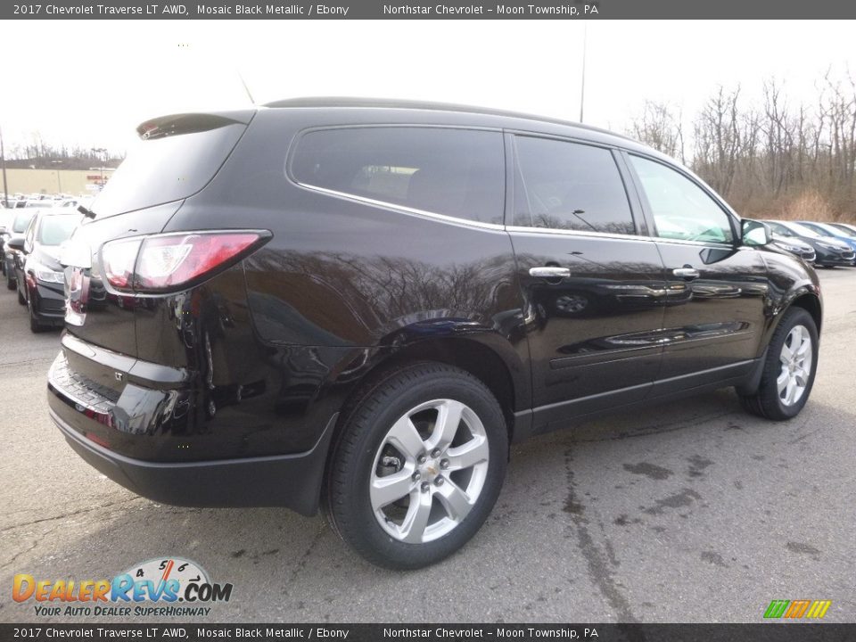 2017 Chevrolet Traverse LT AWD Mosaic Black Metallic / Ebony Photo #5