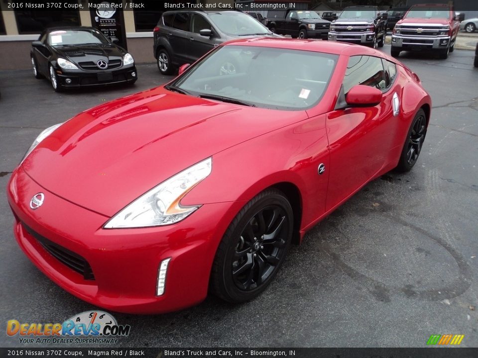 2016 Nissan 370Z Coupe Magma Red / Black Photo #2