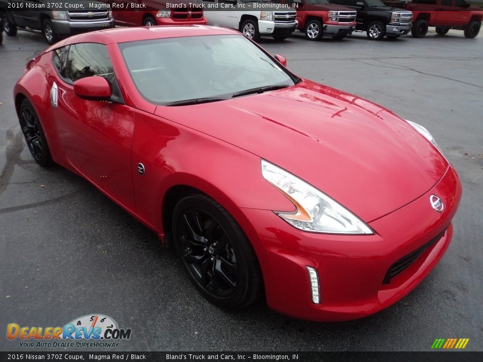 2016 Nissan 370Z Coupe Magma Red / Black Photo #5