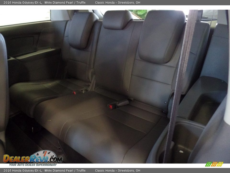 2016 Honda Odyssey EX-L White Diamond Pearl / Truffle Photo #8