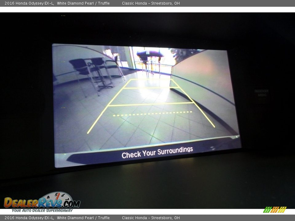 2016 Honda Odyssey EX-L White Diamond Pearl / Truffle Photo #10