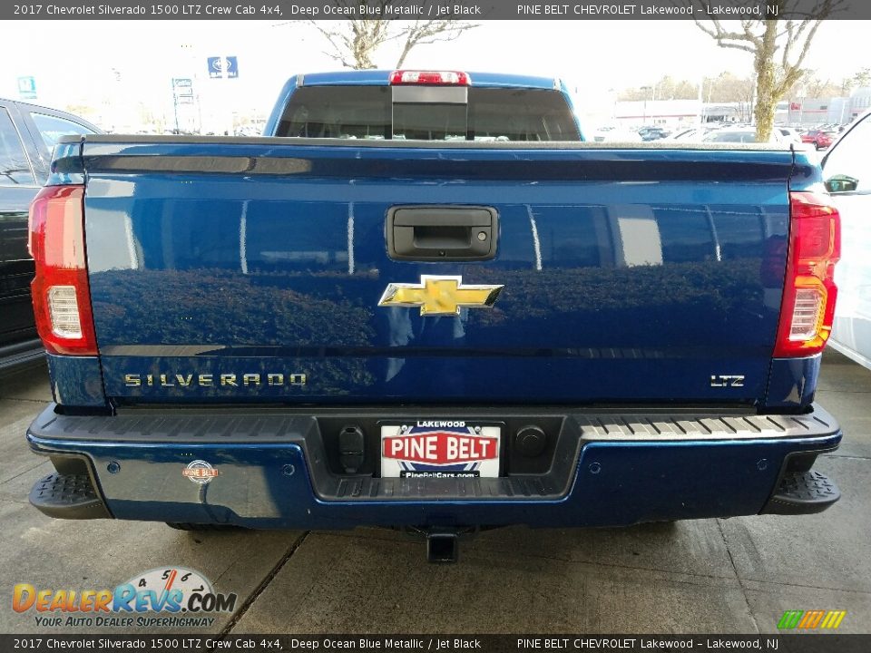 2017 Chevrolet Silverado 1500 LTZ Crew Cab 4x4 Deep Ocean Blue Metallic / Jet Black Photo #4