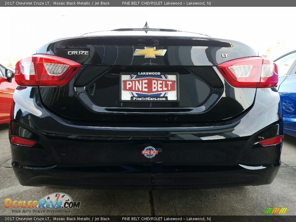 2017 Chevrolet Cruze LT Mosaic Black Metallic / Jet Black Photo #5
