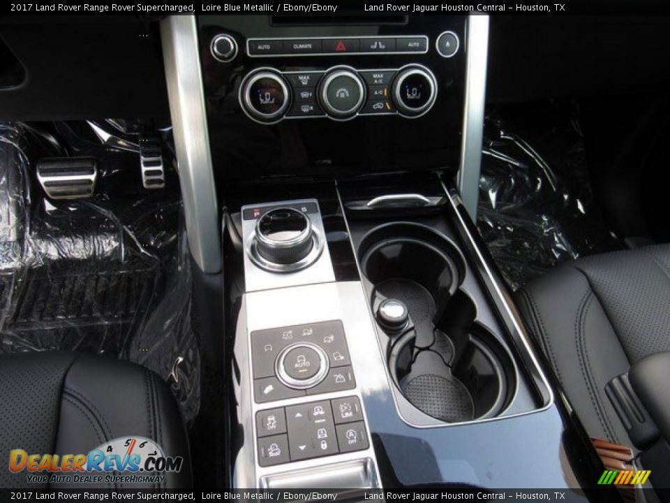 Controls of 2017 Land Rover Range Rover Supercharged Photo #19